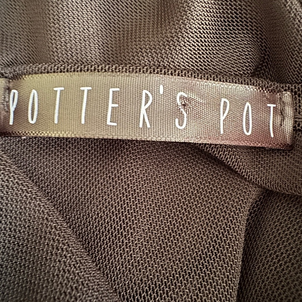 Sheer Potter's Pot Navy Short Sleeve Top - Picture 3 of 4